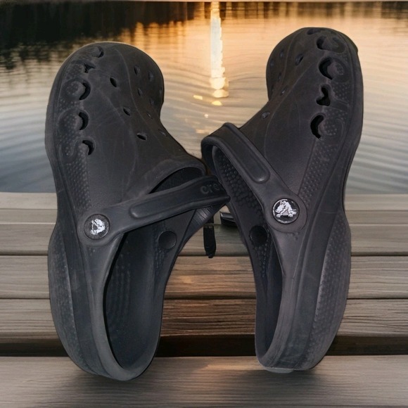 Crocs BLACK Baya Unisex Clog Water-Friendly Lightweight Slip on Shoes M7/W9 - Picture 3 of 6